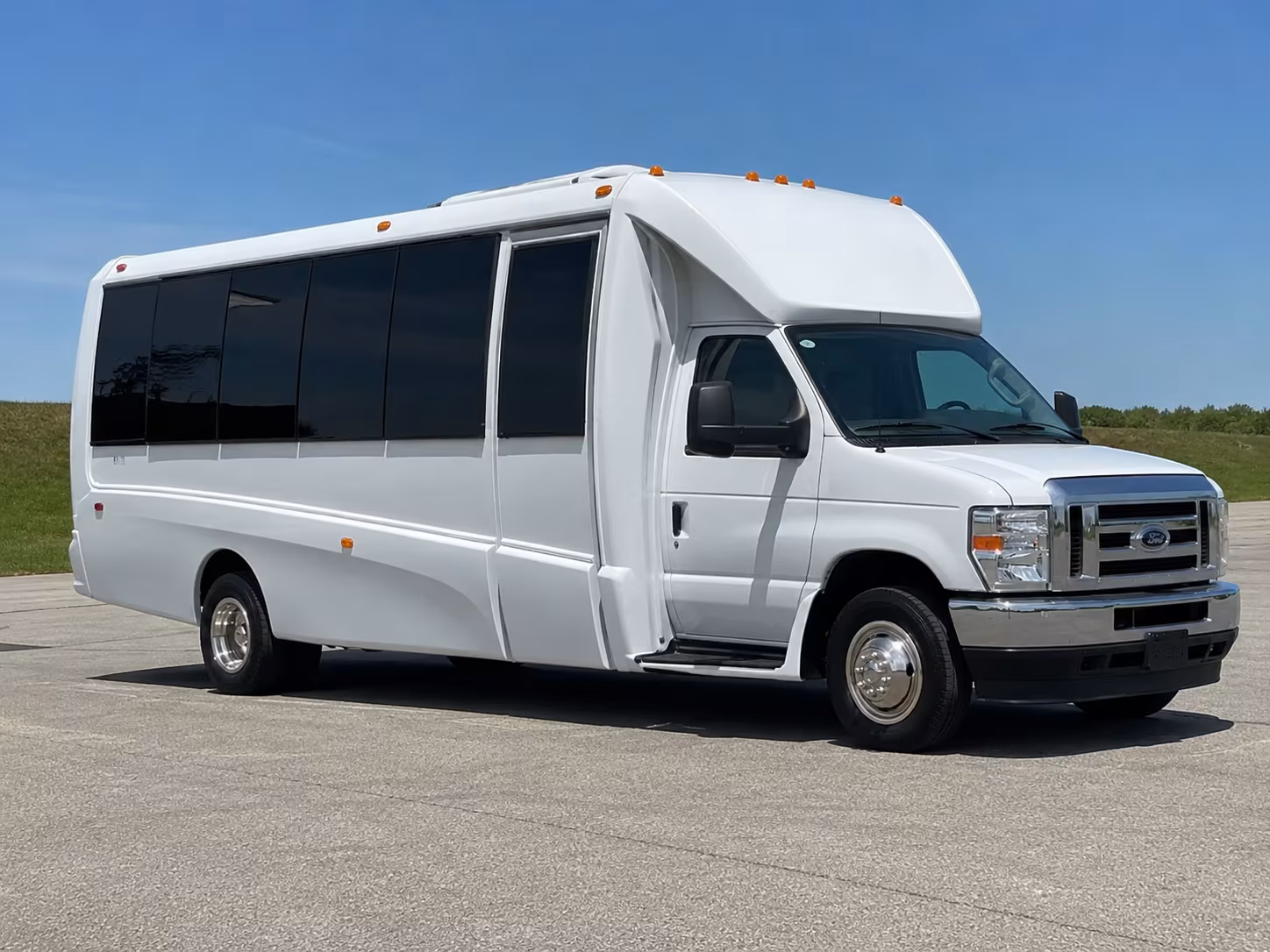 airport transfer buses for out of town birthday guests flying into charleston
