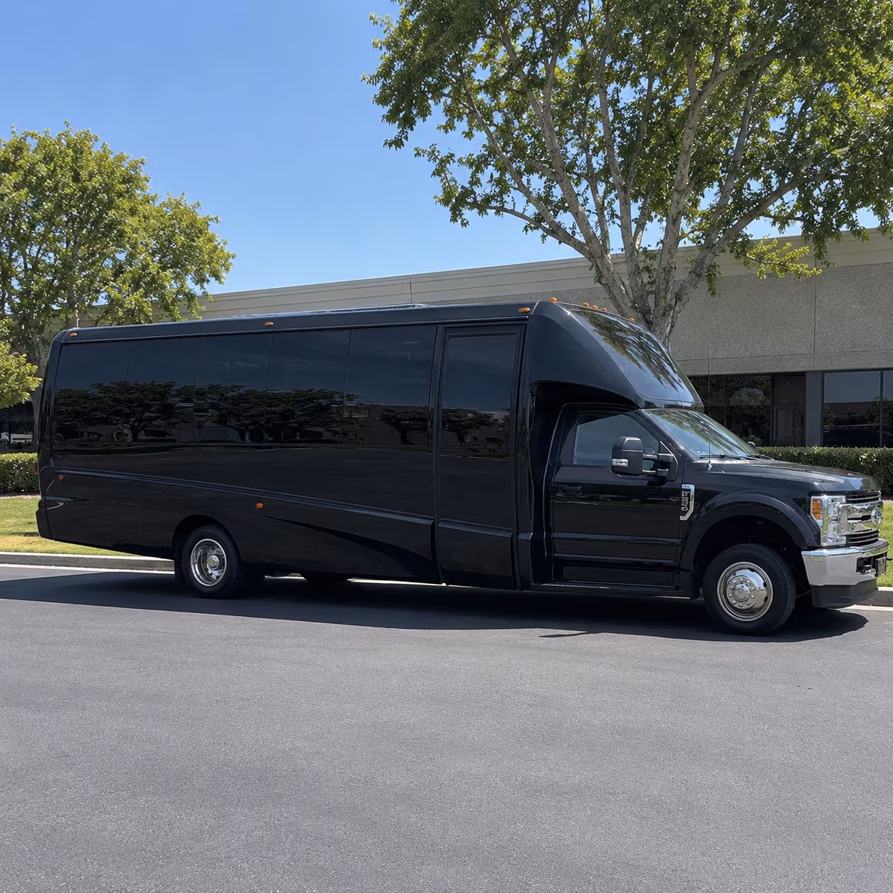 bachelor bus rentals for north charleston golf and sporting events