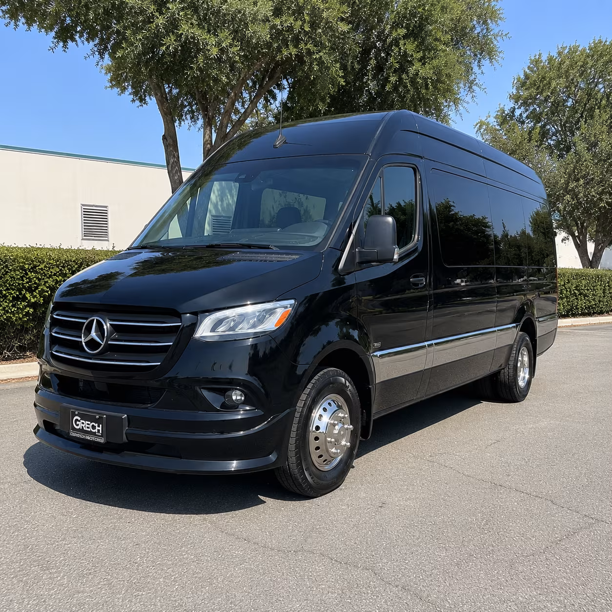find and book transportation for your next prom 5