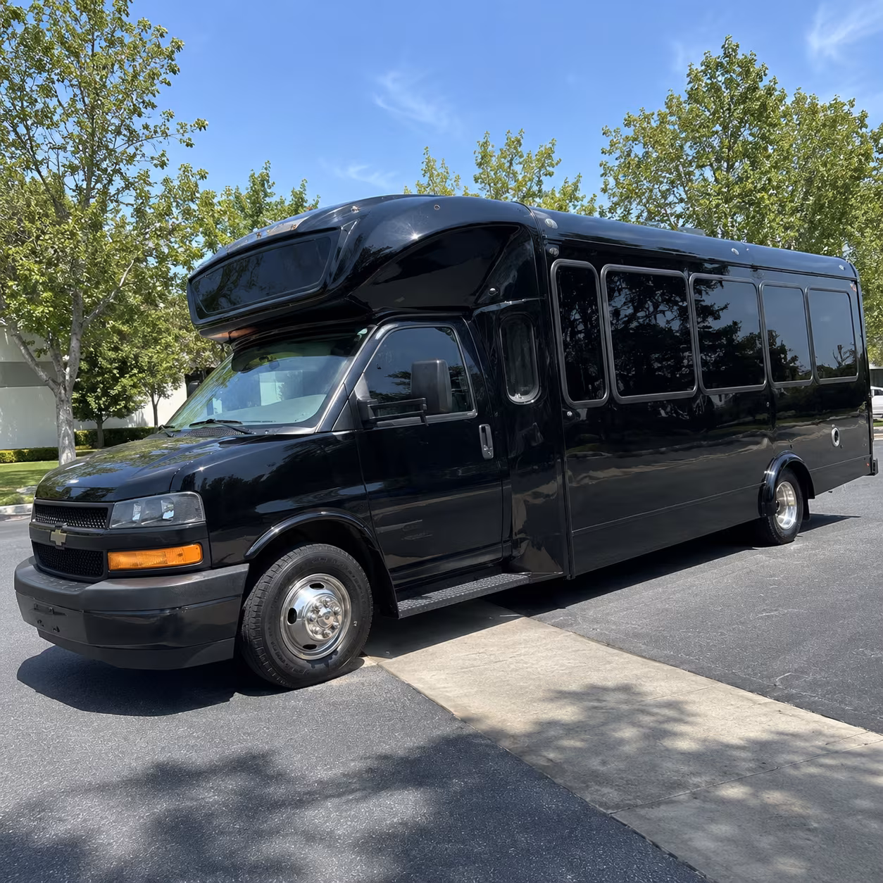 north charleston 15 passenger party bus