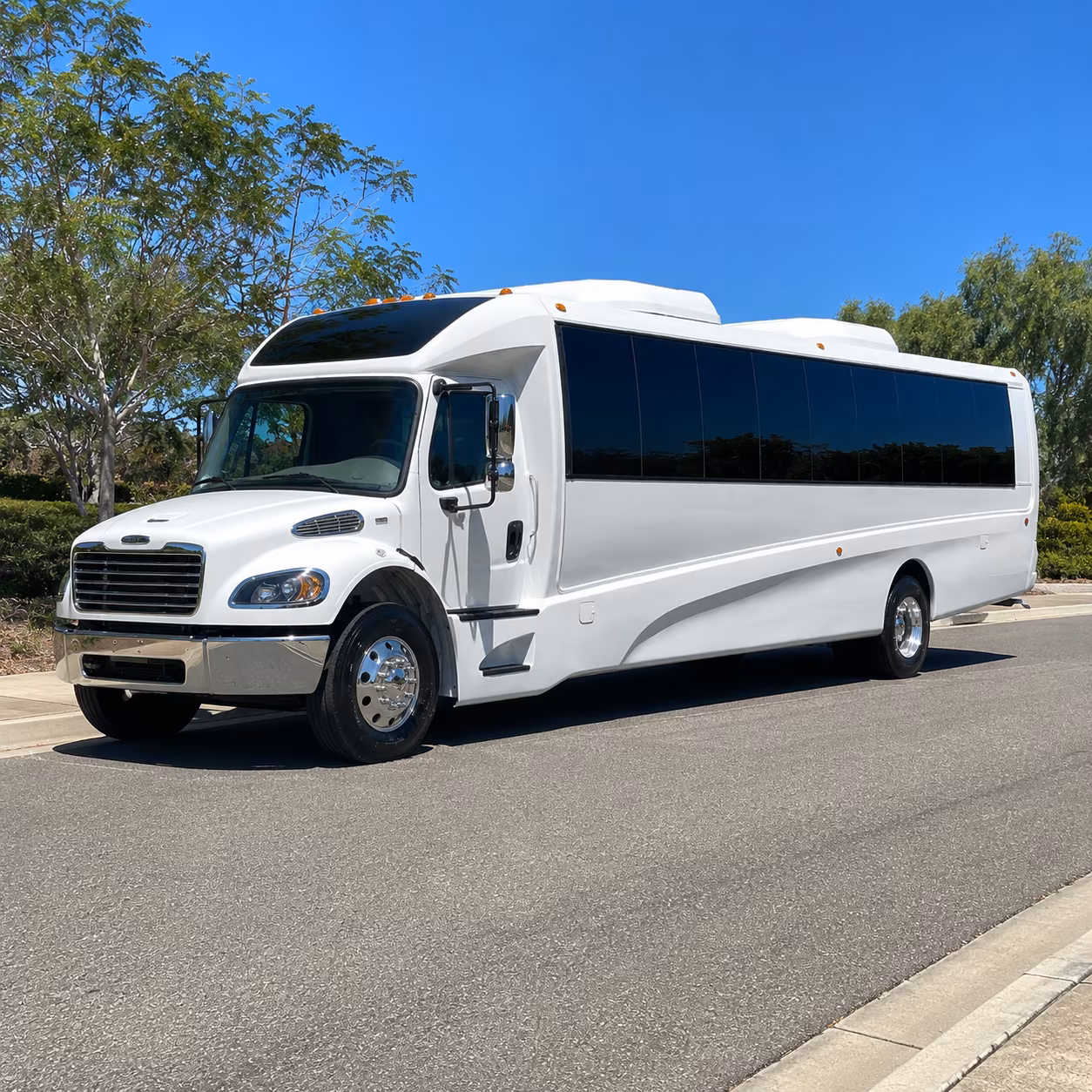 north charleston 28 passenger minibus