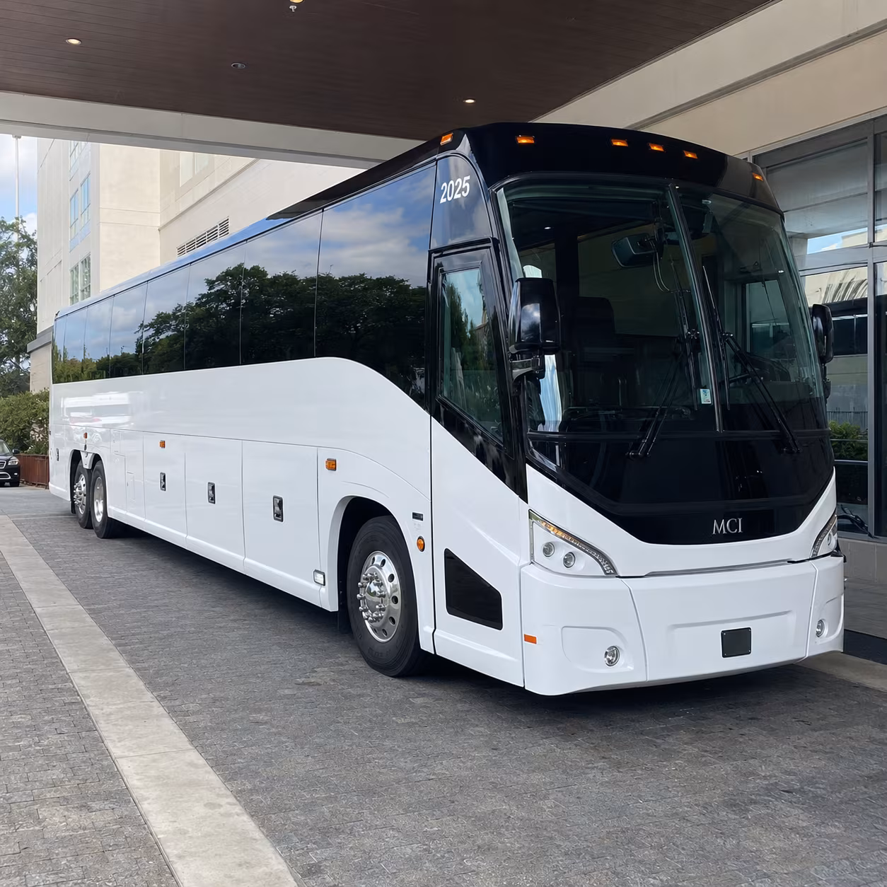 north charleston 54 passenger charter bus